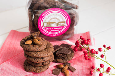 Dark Chocolate & Almond Biscuits - Mamamacs