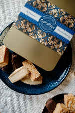 Load image into Gallery viewer, Eid Luxury Shortbread Tins - Mamamacs
