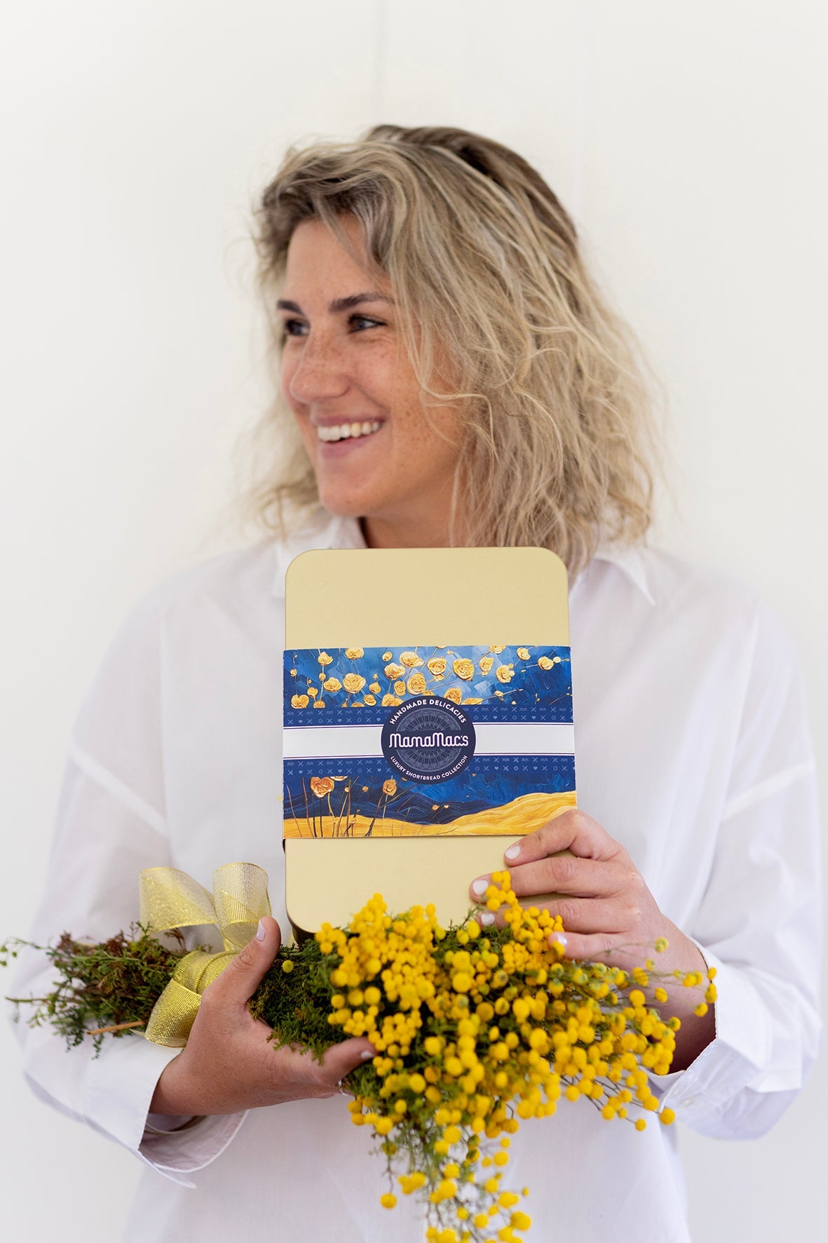 Luxury Shortbread Collection Blue Tin - Mamamacs