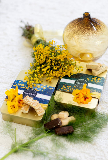 Luxury Shortbread Collection Blue Tin - Mamamacs