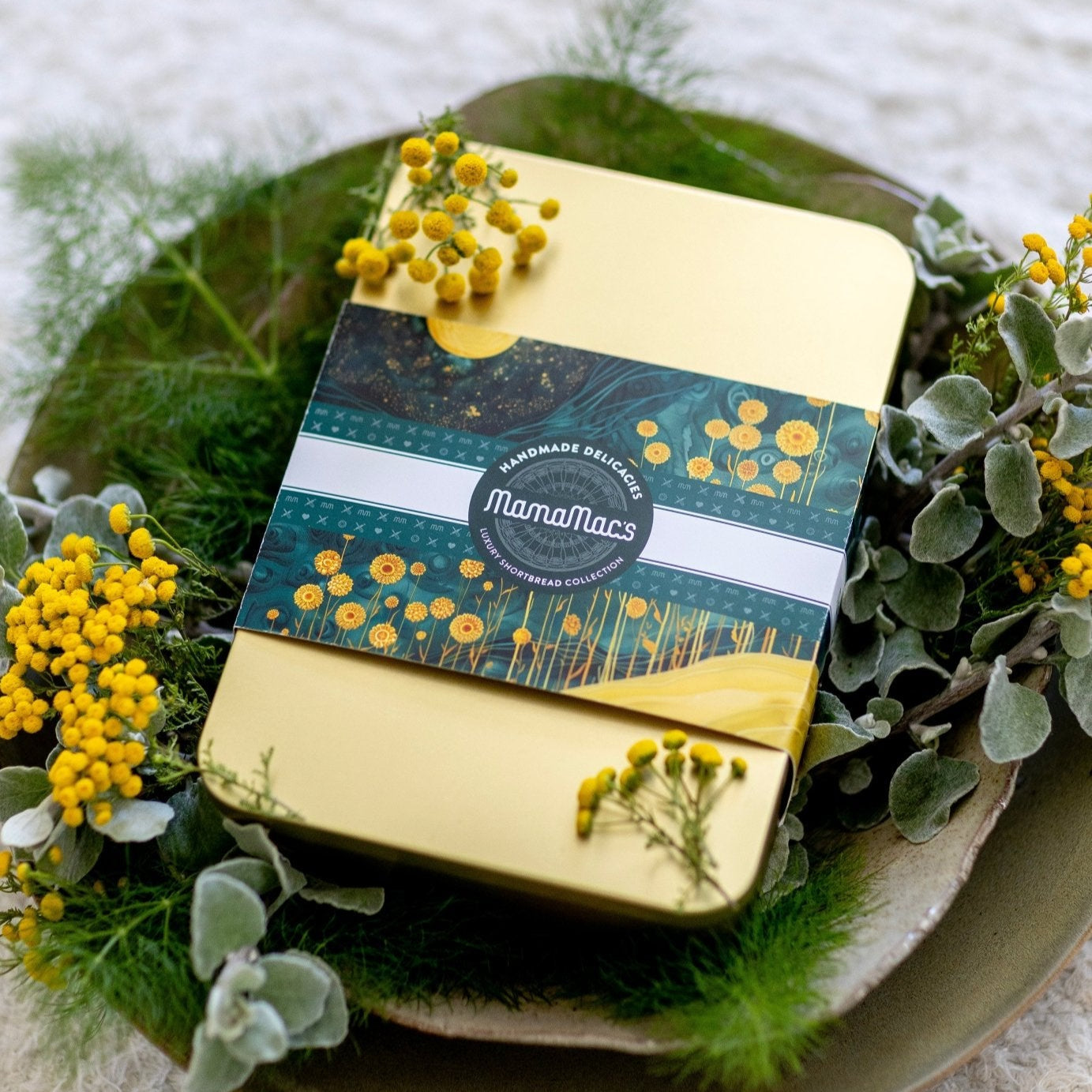 Luxury Shortbread Collection Green Tin - Mamamacs